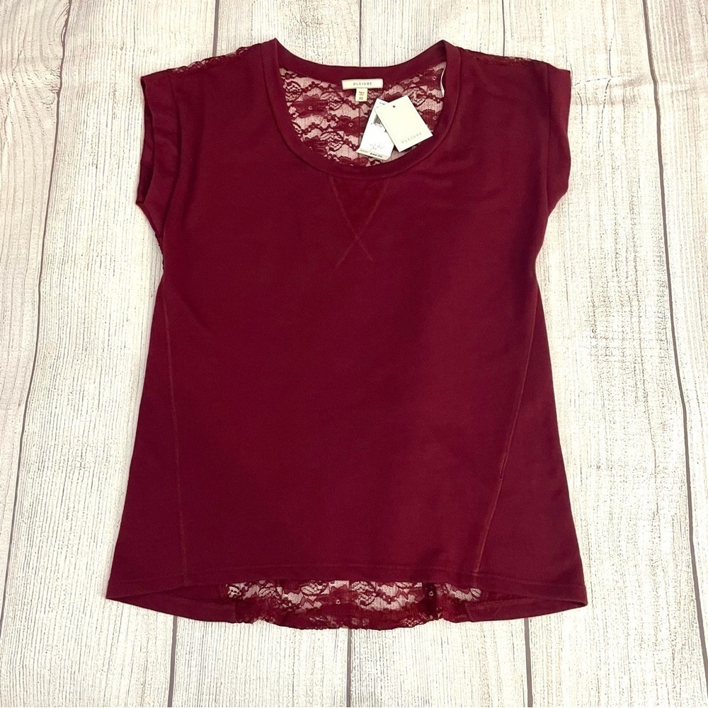 NWT PLEIONE Women’s Burgundy Lace Back Accent Short Sleeve Top Blouse Size XS